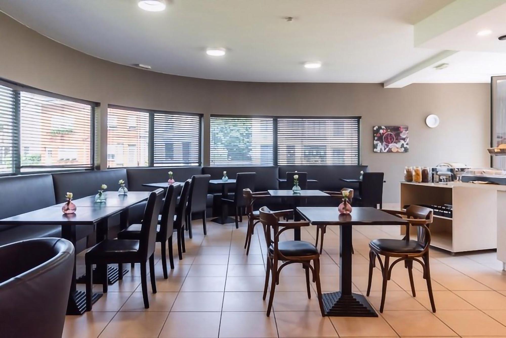Hobbit Hotel Mechelen Zewnętrze zdjęcie