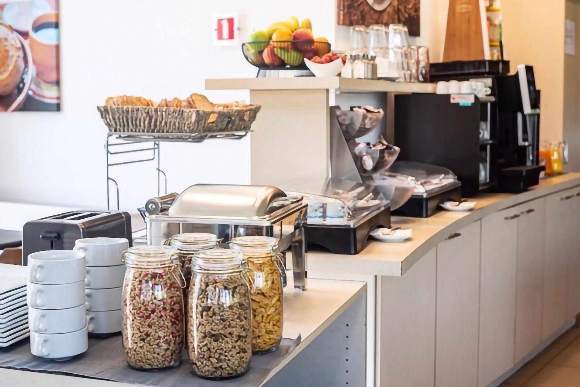 Hobbit Hotel Mechelen Zewnętrze zdjęcie